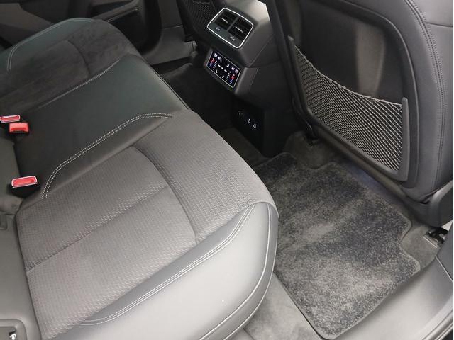 Ｑ８スポーツバック ｅ－トロン ５５ｅ－トロンクワトロ　Ｓライン　デジタルマトリクスＬＥＤヘッドライト　サイレンスパッケージバーチャルエクステリアミラー　インテリアパッケージ　アルミホイール　Ａｕｄｉ　ｒｉｎｇｓ　＆　ブラックスタイリングパッケージ（63枚目）