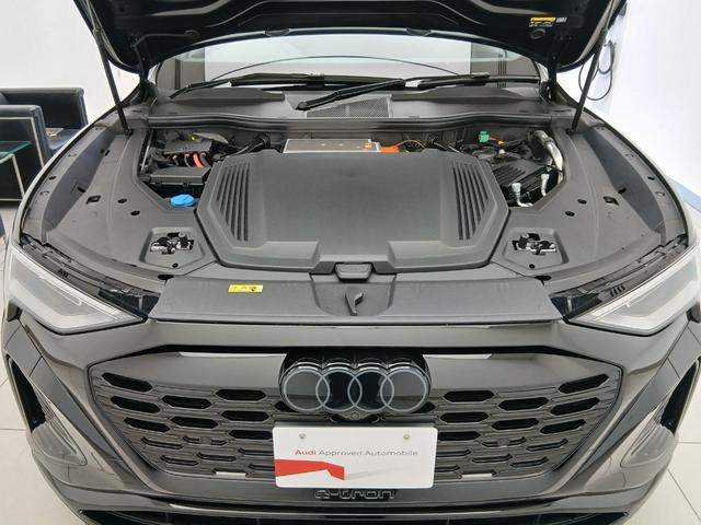Ｑ８スポーツバック ｅ－トロン ５５ｅ－トロンクワトロ　Ｓライン　デジタルマトリクスＬＥＤヘッドライト　サイレンスパッケージバーチャルエクステリアミラー　インテリアパッケージ　アルミホイール　Ａｕｄｉ　ｒｉｎｇｓ　＆　ブラックスタイリングパッケージ（78枚目）