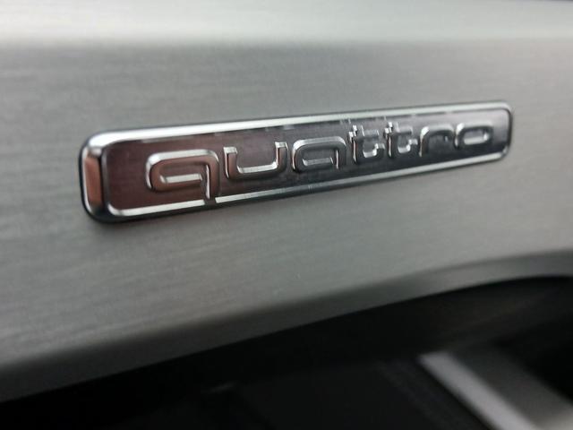 A4アバント 40TDIクワトロ Sライン パノラマサンルーフ コンフォートパッケージ ブラック Audi rings & ブラックスタイリングパッケージ TVチューナー プライバシーガラス S line plus パッケージ(12枚目)