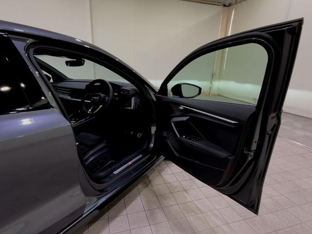 A3 スポーツバック30TFSI Sライン コンビニエンス&アシスタンスパッケージ ナビゲーションパッケージ ブラックAudi rings&ブラックスタイリングパッケージ パノラマサンルーフ S line プラスパッケージ(15枚目)