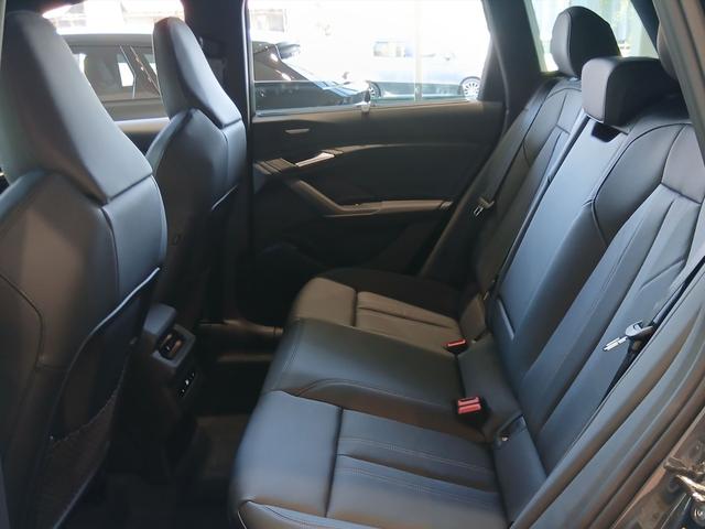 Q6 e-トロン テクノロジー パッケージ S line パッケージ ファンクション パッケージ アルミホイール 5アームストラクチャー グラファイトグレー(46枚目)