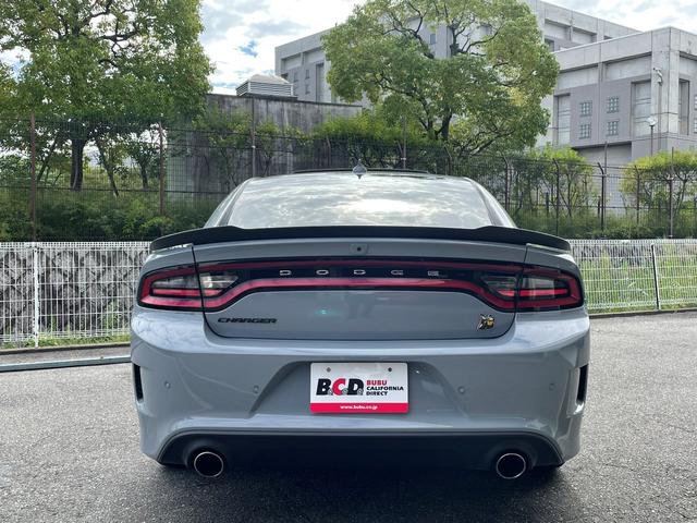 RTスキャットパックプラス プラスGRP ダイナミクスPKG ドライバーコンビニエンスPKG パワーサンルーフ シートヒーター&ベンチレーション APPLEカープレイ&アンドロイドオート 純正20インチAW(16枚目)