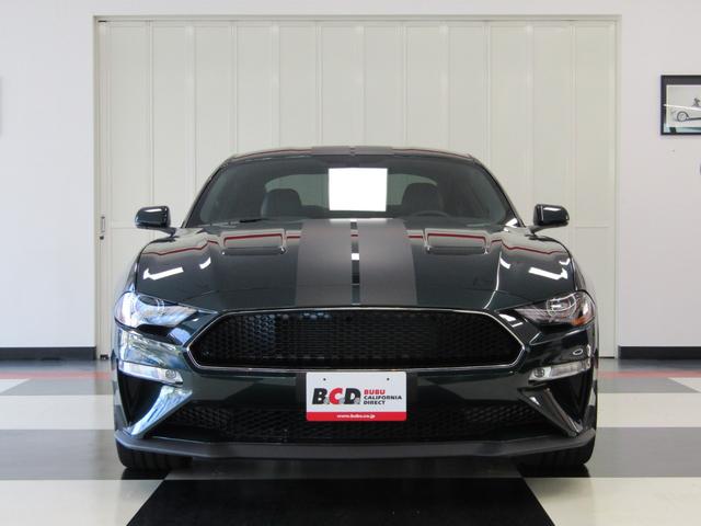 BULLITT 限定モデル ダークハイランドグリーン ブラックレーシングストライプ 6MT 12インチデジタル液晶メーター アクティブバルブパフォーマンスエキゾースト BULLITT専用の19インチAW(2枚目)