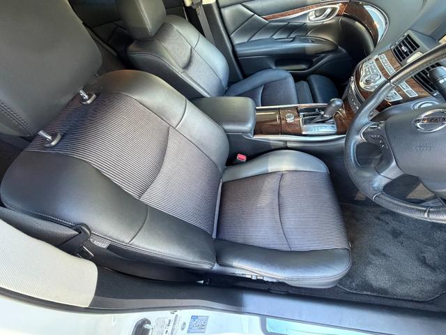フーガハイブリッド ベースグレード　２０ＡＷ　ローダウン　ハーフレザーシート（14枚目）