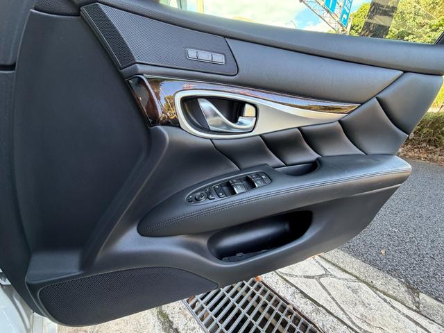 フーガハイブリッド ベースグレード　２０ＡＷ　ローダウン　ハーフレザーシート（20枚目）