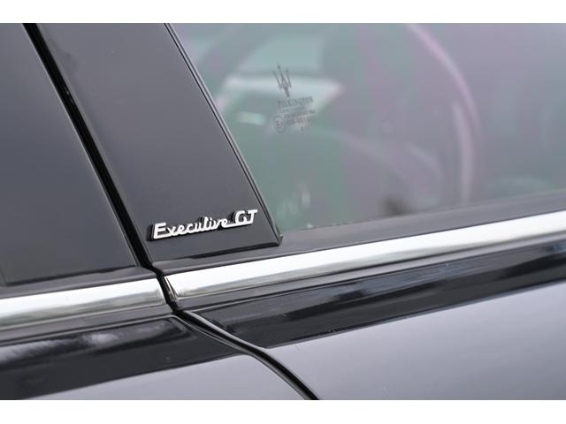 クアトロポルテ エグゼクティブＧＴ　地デジ　バックカメラ　サンルーフ　１９ＡＷ　Ｂｌｕｅｔｏｏｔｈ　ＤＶＤ再生　ウッドステアリング　リヤシェード　リヤピクニックテーブル（18枚目）