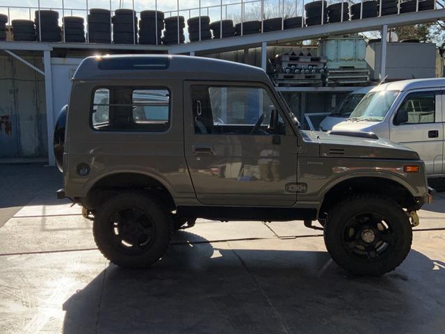 5MT 4WD リフトアップ パノラミックルーフ 16AW(4枚目)