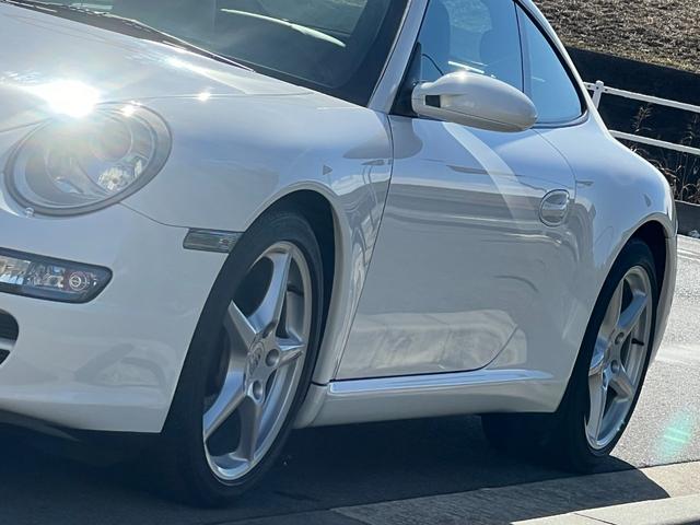 ９１１ ９１１カレラ　正規ディーラー車　ワンオーナー　走行１．５万キロ　ＰＡＳＭ　サンルーフ　シートヒーター　純正１８インチアルミホイール（79枚目）