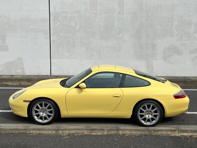 ９１１ ９１１カレラ　パステルイエロー　各リフレッシュ済み　シートヒーター　ドレープレザーシート　サンルーフ　パワーシート　メモリーシート　ナビゲーション　ＥＴＣ（8枚目）