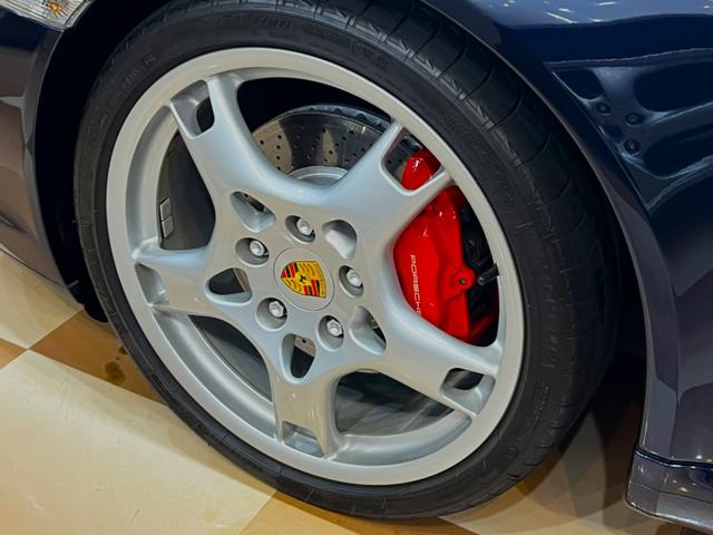 ９１１ ９１１カレラＳ　スポーツクロノＰＫＧ　オールレザインテリア　ＰＡＳＭ　クレストエンボスシート　シートヒーター　クルコン（5枚目）