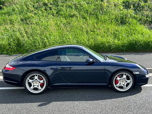 ９１１ ９１１カレラＳ　スポーツクロノＰＫＧ　オールレザインテリア　ＰＡＳＭ　クレストエンボスシート　シートヒーター　クルコン（23枚目）