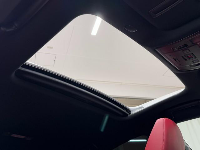 ＩＳ ＩＳ３００　Ｆスポーツモードブラック　Ｒカメラ　ＤＶＤ再生　記録簿　ミュージックプレイヤー接続可　ワンオーナー　メモリーナビ　電動シート　フルセグテレビ　レーダークルーズコントロール　スマートキー　ＥＴＣ　アルミホイール　ムーンルーフ（6枚目）