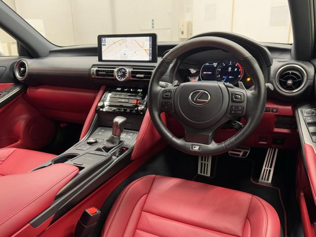 ＩＳ ＩＳ３００　Ｆスポーツモードブラック　Ｒカメラ　ＤＶＤ再生　記録簿　ミュージックプレイヤー接続可　ワンオーナー　メモリーナビ　電動シート　フルセグテレビ　レーダークルーズコントロール　スマートキー　ＥＴＣ　アルミホイール　ムーンルーフ（7枚目）