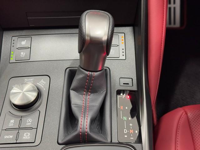 ＩＳ ＩＳ３００　Ｆスポーツモードブラック　Ｒカメラ　ＤＶＤ再生　記録簿　ミュージックプレイヤー接続可　ワンオーナー　メモリーナビ　電動シート　フルセグテレビ　レーダークルーズコントロール　スマートキー　ＥＴＣ　アルミホイール　ムーンルーフ（12枚目）