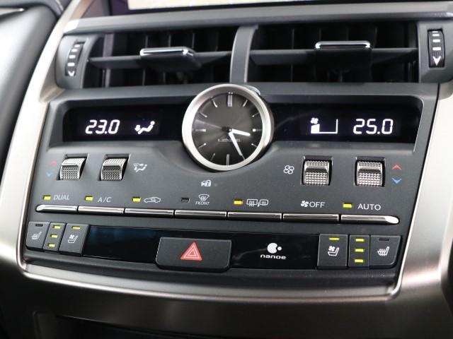 NX300h Fスポーツ サンルーフ 本革シート 1オーナー(11枚目)
