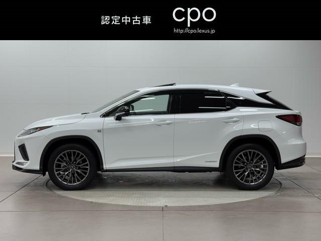 ＲＸ ＲＸ４５０ｈ　Ｆスポーツ　追従クルコン　メモリナビ　地上デジタル　ＥＴＣ車載器　盗難防止システム　アルミ　ミュージックプレイヤー接続可　ＬＥＤ　ＤＶＤ再生　レザー　サンルーフ　キーレス　電動シート　ＡＢＳ　ナビ＆ＴＶ　記録簿（5枚目）
