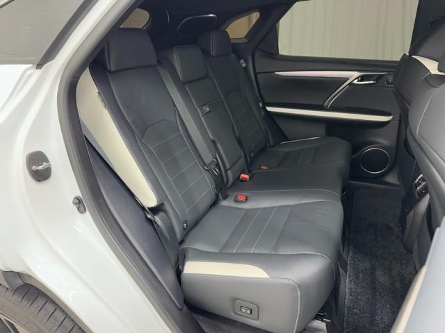 ＲＸ ＲＸ４５０ｈ　Ｆスポーツ　追従クルコン　メモリナビ　地上デジタル　ＥＴＣ車載器　盗難防止システム　アルミ　ミュージックプレイヤー接続可　ＬＥＤ　ＤＶＤ再生　レザー　サンルーフ　キーレス　電動シート　ＡＢＳ　ナビ＆ＴＶ　記録簿（19枚目）