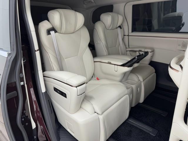 LM LM500h バージョンL バックカメラ エアバッグ キーレス ナビ&TV 革シート AWD 両側電動ドア 1オーナー車 スマートキー パワーシート ETC 地デジ クルーズコントロール LEDヘッドランプ ガラスサンルーフ(19枚目)