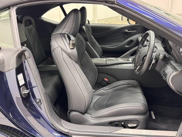 ＬＣ ＬＣ５００　コンバーチブル　レザーシート　ＬＥＤライト　アルミホイール　アダクティブクルーズコントロール　記録簿　盗難防止　サイドエアバッグ　電動シート　エアコン　横滑り防止機能　スマートキー　ＤＶＤ再生　ＥＴＣ　ＡＵＸ（18枚目）