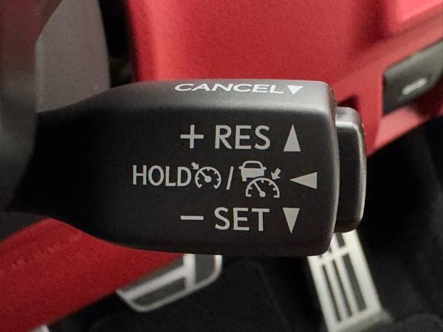 IS IS300 Fスポーツ バックC 追従クルコン 横滑り防止装置 フルセグ DVD ナビTV 盗難防止装置 メモリーナビ パワーウィンドウ ミュージックプレイヤー接続可 パワーシート ETC スマートキー エアバッグ アルミ(16枚目)