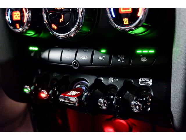 ＭＩＮＩ ジョンクーパーワークス　エッセンシャル・トリム　ジョンクーパーワークス　プレミアムプラスＰＫＧ　新車保証継承　ＪＣＷトリム　ビルシュタイン車高調（純正有り）　ハーマンカードン　革シート　アダプティブクルコン　ＨＵＤ　シートヒーター　ＴＶチューナー（20枚目）