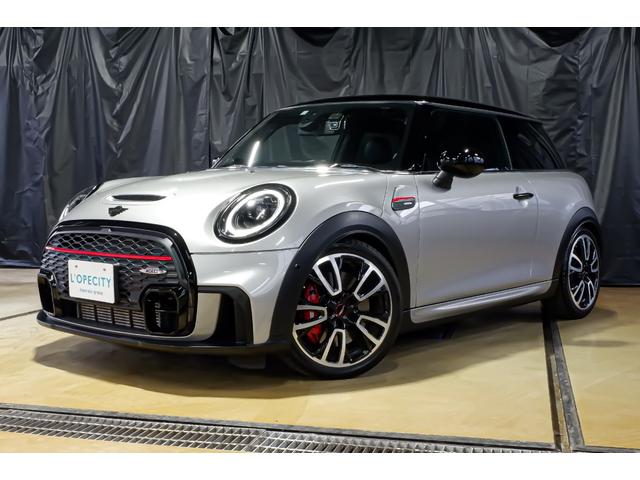 ＭＩＮＩ ジョンクーパーワークス　エッセンシャル・トリム　ジョンクーパーワークス　プレミアムプラスＰＫＧ　新車保証継承　ＪＣＷトリム　ビルシュタイン車高調（純正有り）　ハーマンカードン　革シート　アダプティブクルコン　ＨＵＤ　シートヒーター　ＴＶチューナー（26枚目）