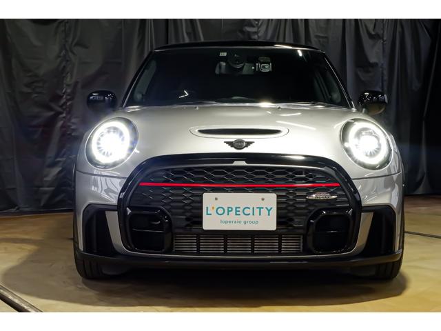 ＭＩＮＩ ジョンクーパーワークス　エッセンシャル・トリム　ジョンクーパーワークス　プレミアムプラスＰＫＧ　新車保証継承　ＪＣＷトリム　ビルシュタイン車高調（純正有り）　ハーマンカードン　革シート　アダプティブクルコン　ＨＵＤ　シートヒーター　ＴＶチューナー（28枚目）