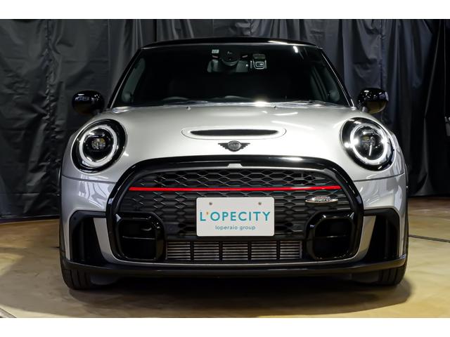 ＭＩＮＩ ジョンクーパーワークス　エッセンシャル・トリム　ジョンクーパーワークス　プレミアムプラスＰＫＧ　新車保証継承　ＪＣＷトリム　ビルシュタイン車高調（純正有り）　ハーマンカードン　革シート　アダプティブクルコン　ＨＵＤ　シートヒーター　ＴＶチューナー（29枚目）