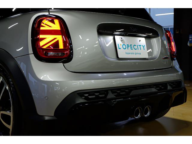 ＭＩＮＩ ジョンクーパーワークス　エッセンシャル・トリム　ジョンクーパーワークス　プレミアムプラスＰＫＧ　新車保証継承　ＪＣＷトリム　ビルシュタイン車高調（純正有り）　ハーマンカードン　革シート　アダプティブクルコン　ＨＵＤ　シートヒーター　ＴＶチューナー（36枚目）