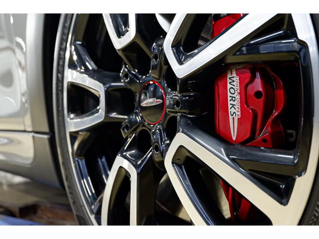 ＭＩＮＩ ジョンクーパーワークス　エッセンシャル・トリム　ジョンクーパーワークス　プレミアムプラスＰＫＧ　新車保証継承　ＪＣＷトリム　ビルシュタイン車高調（純正有り）　ハーマンカードン　革シート　アダプティブクルコン　ＨＵＤ　シートヒーター　ＴＶチューナー（47枚目）