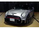 ジョンクーパーワークス　エッセンシャル・トリム　ジョンクーパーワークス　プレミアムプラスＰＫＧ　新車保証継承　ＪＣＷトリム　ビルシュタイン車高調（純正有り）　ハーマンカードン　革シート　アダプティブクルコン　ＨＵＤ　シートヒーター　ＴＶチューナー（27枚目）