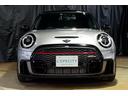 ジョンクーパーワークス　エッセンシャル・トリム　ジョンクーパーワークス　プレミアムプラスＰＫＧ　新車保証継承　ＪＣＷトリム　ビルシュタイン車高調（純正有り）　ハーマンカードン　革シート　アダプティブクルコン　ＨＵＤ　シートヒーター　ＴＶチューナー（29枚目）