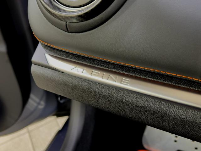 Ａ１１０ 　認定中古車保証　パドルシフト　純正１８インチアルミホイール　オレンジブレーキキャリパー　ＥＴＣ　プッシュスターター　スポーツモード　バックカメラ　純正ディスプレイ　ＦＯＣＡＬサウンド　ハーフレザー（80枚目）