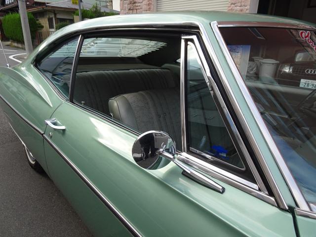 シボレーインパラ ベースグレード　ファストバッククーペ・ＡＣ・３０７／３５０・国内新規登録・（21枚目）