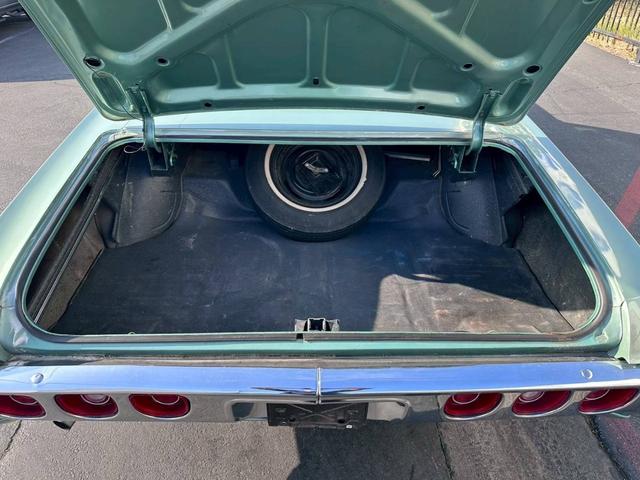 シボレーインパラ ベースグレード　ファストバッククーペ・ＡＣ・３０７／３５０・国内新規登録・（45枚目）