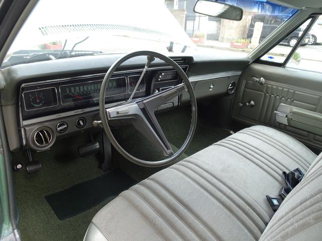 シボレーインパラ ベースグレード　ファストバッククーペ・ＡＣ・３０７／３５０・国内新規登録・（49枚目）