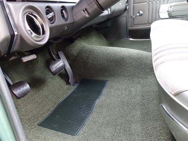 シボレーインパラ ベースグレード　ファストバッククーペ・ＡＣ・３０７／３５０・国内新規登録・（54枚目）