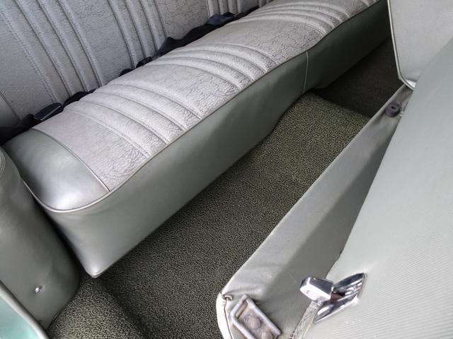 シボレーインパラ ベースグレード　ファストバッククーペ・ＡＣ・３０７／３５０・国内新規登録・（68枚目）