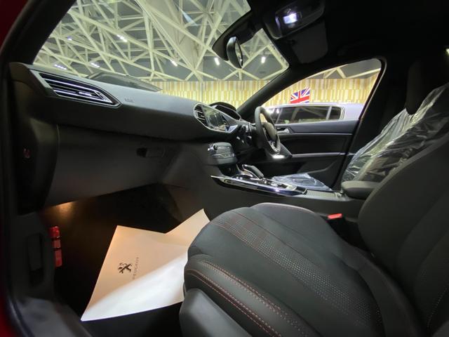 GT ブルーHDi 新車保証 デジタルメーター(7枚目)