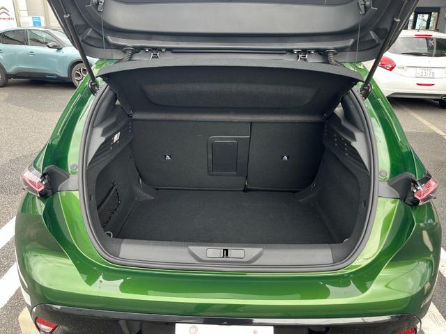 ３０８ ＧＴ　ブルーＨＤｉ　新車保証継承　コネクテッドナビ　ドラレコ　ＥＴＣ　カープレイ　アンドロイドオート　スマートキー　ＬＥＤヘッドライト　電動シート　シートヒーター　ＡＣＣ　レーンキープ　ブラインドスポット　純正１８ＡＷ（13枚目）