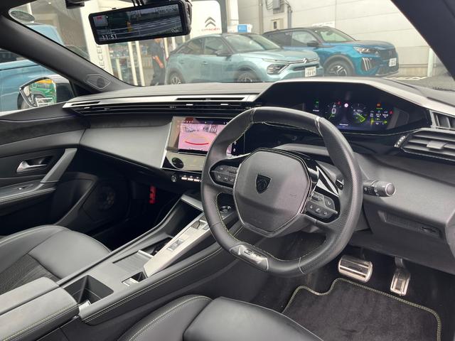 ３０８ ＧＴ　ブルーＨＤｉ　新車保証継承　コネクテッドナビ　ドラレコ　ＥＴＣ　カープレイ　アンドロイドオート　スマートキー　ＬＥＤヘッドライト　電動シート　シートヒーター　ＡＣＣ　レーンキープ　ブラインドスポット　純正１８ＡＷ（17枚目）