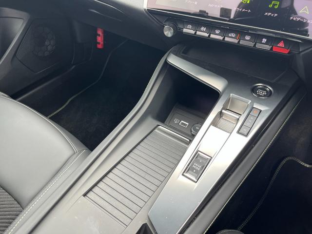 ３０８ ＧＴ　ブルーＨＤｉ　新車保証継承　コネクテッドナビ　ドラレコ　ＥＴＣ　カープレイ　アンドロイドオート　スマートキー　ＬＥＤヘッドライト　電動シート　シートヒーター　ＡＣＣ　レーンキープ　ブラインドスポット　純正１８ＡＷ（26枚目）