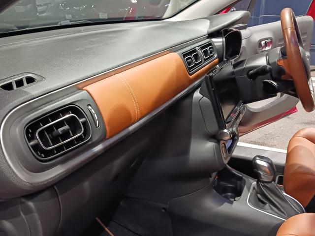 Ｃ３ コロラドエディション　特別仕様車　アップルカープレイ　認定中古車保証付　専用内装　バックカメラ　スマートキー　ＥＴＣ車載器　純正１７ＡＷ　ソナー　クルーズコントロール（22枚目）