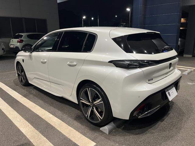 ３０８ ＧＴ　ブルーＨＤｉ　純正ナビ　ドラレコ　ＥＴＣ　新車保証継承　スマートキー　ヒーター付電動シート　　全方向カメラ　ＬＥＤヘッドライト　ＡＣＣ　レーンキープ　ブラインドスポット　純正１８ＡＷ　カープレイ　アンドロイドオート（6枚目）