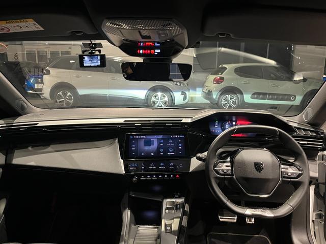３０８ ＧＴ　ブルーＨＤｉ　純正ナビ　ドラレコ　ＥＴＣ　新車保証継承　スマートキー　ヒーター付電動シート　　全方向カメラ　ＬＥＤヘッドライト　ＡＣＣ　レーンキープ　ブラインドスポット　純正１８ＡＷ　カープレイ　アンドロイドオート（16枚目）