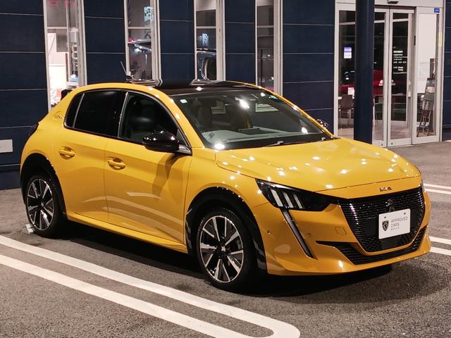 PEUGEOT 208 GT LINE