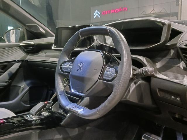 PEUGEOT 208 GT LINE