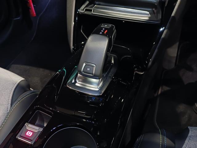 PEUGEOT 208 GT LINE