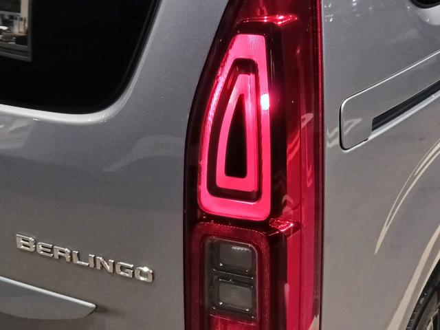 ベルランゴ サーフエディション・バイ・リップカール 特別仕様車 認定中古車保証付 グリップコントロール ガラスルーフ ドラレコ ETC カープレイ スマートキー バックカメラ サイドカメラ 純正16AW ACC ブラインドスポットモニター レーンキープ(15枚目)