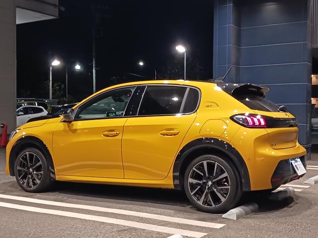 208 GT 認定中古車保証1年付 アップルカープレイ ドライブレコーダー ETC 純正17AW スマートキー ACC レーンキープアシスト ブラインドスポットモニター バックカメラ LEDヘッドライト(7枚目)